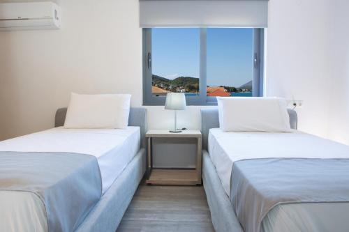 KN Ionian Suites – Nikiana, GA