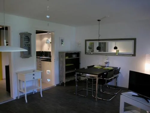 Joline private guest apartment just feel at home in Jens, Schweiz