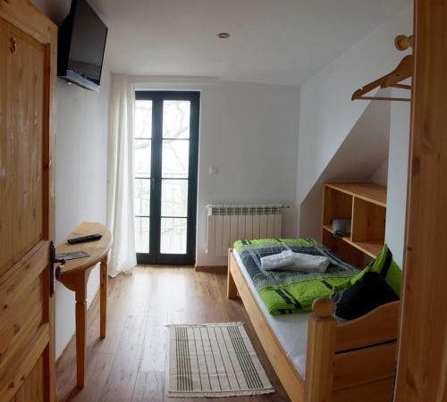1 twin bed