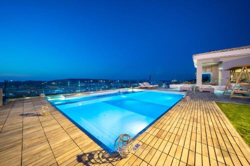 Villa Kedria with a panoramic ocean view