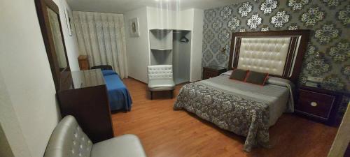 Hostal del campo - image 2