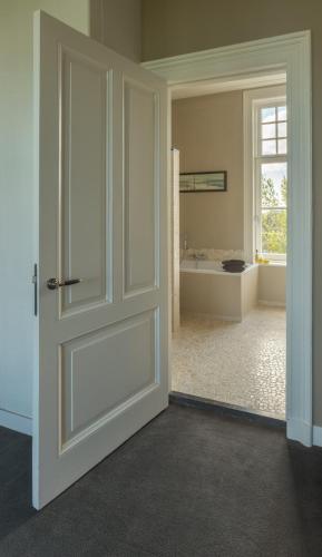 Bathroom, Pastorie Stella Marie in Oudeschild