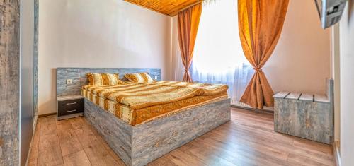 Крушун - Единствена на метри от водопадите, Krushun - The only stay just meters from the waterfalls in Krušuna