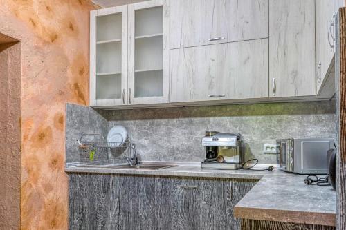 virtuve, Крушун - Единствена на метри от водопадите, Krushun - The only stay just meters from the waterfalls in Krušuna