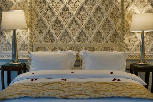 Riad Maison Bleue and Spa Riad Maison Bleue and Spa is perfectly located for both business and leisure guests in Fes. The property features a wide range of facilities to make your stay a pleasant experience. To be found at the