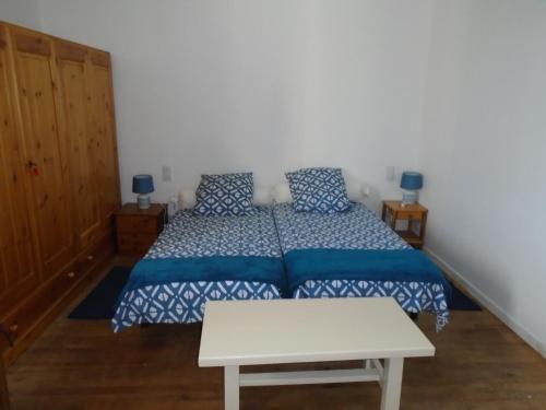 La Chambre BLEUE de l'ELIE chambre d'hôte Chanos-Curson