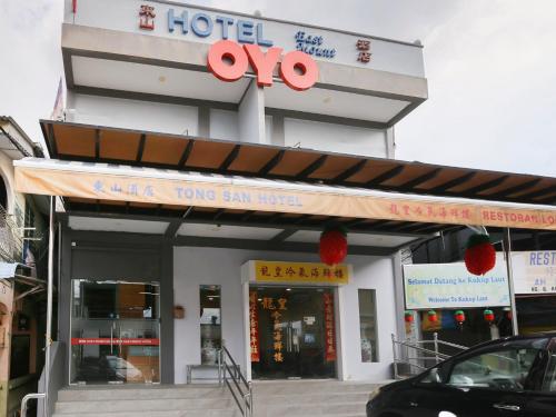 OYO 89915 East Mount Hotel