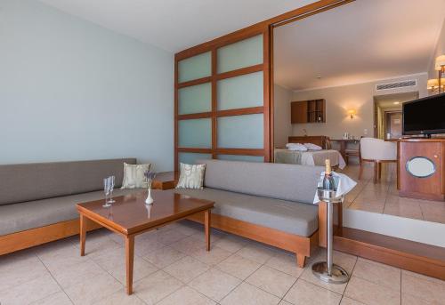 Kipriotis Maris Suites - image 14