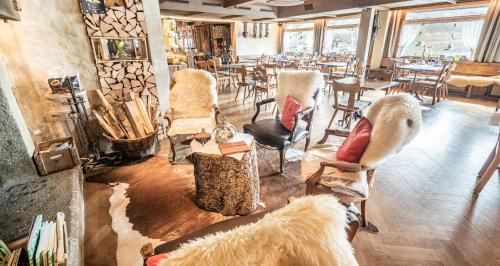 ผับ/เลาจน์, Hotel Kaiserstuhl in ลุงแงร์น