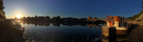  Chambres d´hôtes sur la Meuse à bord de la Péniche Formigny in Namur