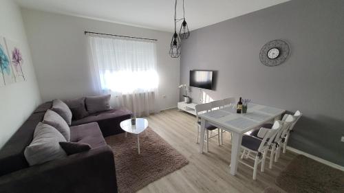 Apartments Spring - image 6