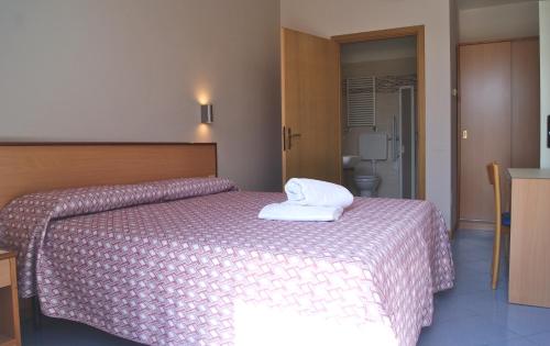 Double or Twin Room with Extra Bed room in Hotel Sogno