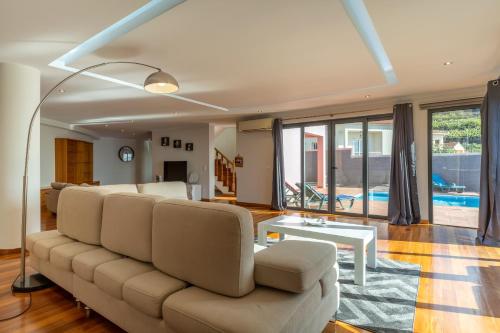 Canhas Views Canhas Views