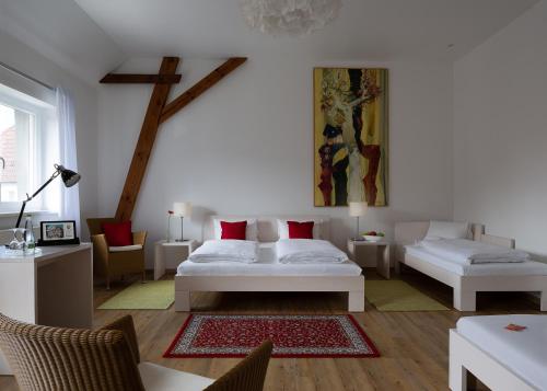 Fünfbettzimmer, 3 betten