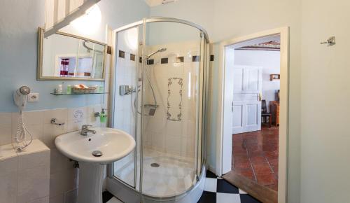 Loreta Hotel – Prague, NY