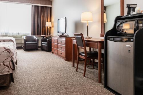 Adam's Airport Inn - Accommodation - Ottawa