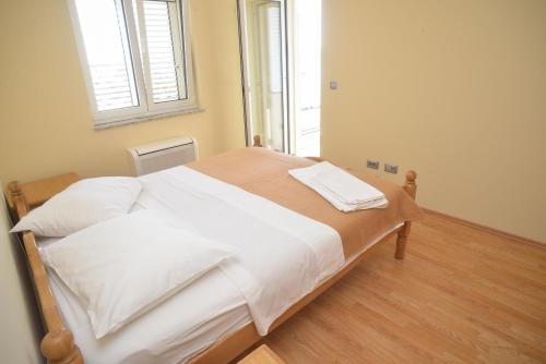 Three-Bedroom Apartment Standard image 10