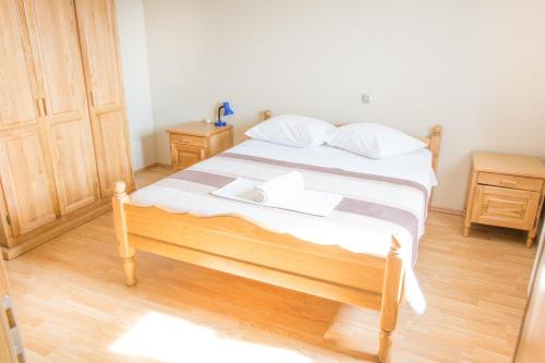Two-Bedroom Apartment image 6