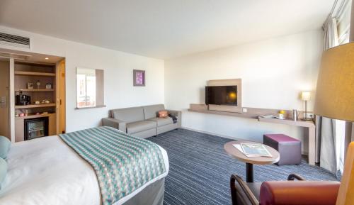 room detail thumbnail 0