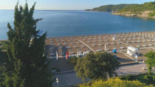 Mediteran Hotel & Resort - image 8