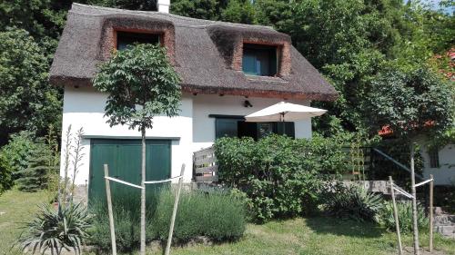 Peace & Beach House in Tihany, Sajkod