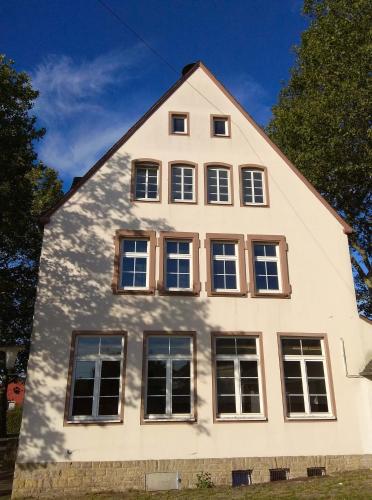 Alte Schule Gästehaus - Fräulein Apartment