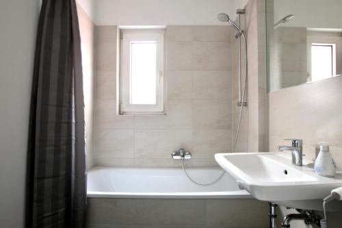 Arthouse Apartments im Belgischen Viertel - image 10