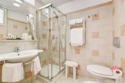 Hotel Europa Beach Village Room Type - Classic Quadruple Room