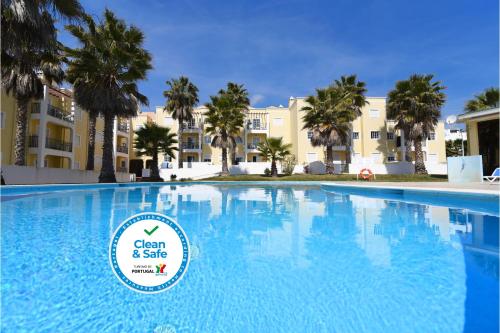 Praia da Lota Resort – Beachfront Apartments