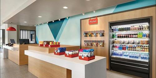avid hotels - Bentonville - Rogers an IHG Hotel - image 2