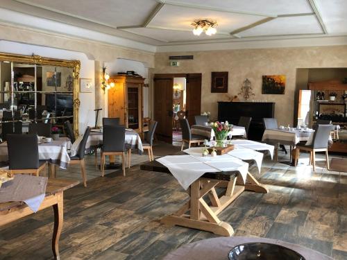 Hotel Alpin - image 8