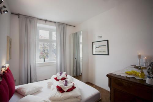 Bright flat near city center