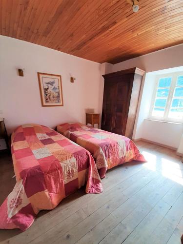 Château de Liviers chambre d'hôte Berzème