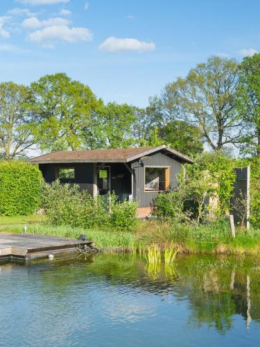 B&B Pipowagen "het Wellnesst" op Wellness Camping en B&B Stoltenborg