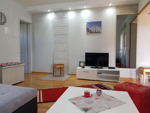 Apartments Hill House Zlatibor in รูดิเน