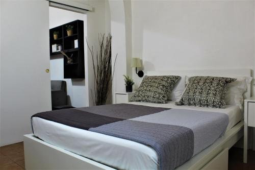 Crystal Ship Apartments - image 5