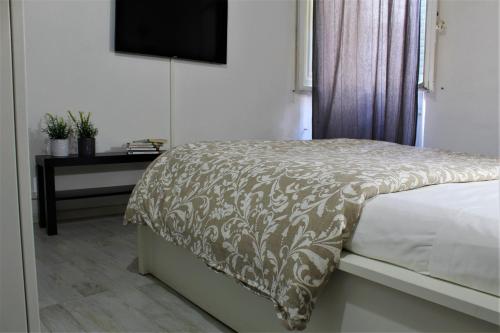 Crystal Ship Apartments - image 12