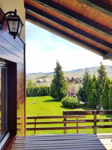 สวน, Apartments Hill House Zlatibor in รูดิเน