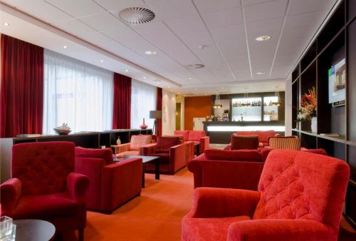 Holiday Inn Express Amsterdam - Schiphol an IHG Hotel - image 5