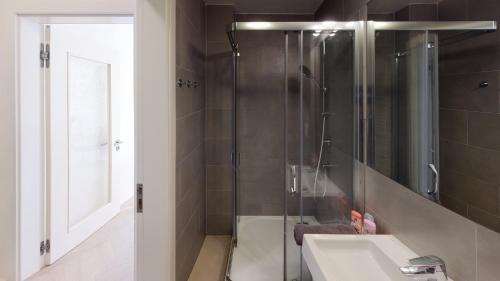 ONSITE Free Garage Parking, 10min Centre by Bus, Praha (fotografie 10)