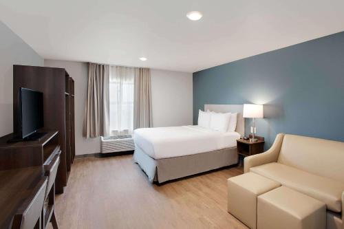 WoodSpring Suites Plano - North Dallas