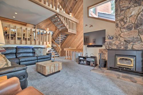 The Mammoth Lodge by Hiking Lakes Skiing and More!