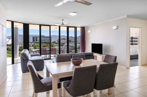 Piermonde Apartments Cairns