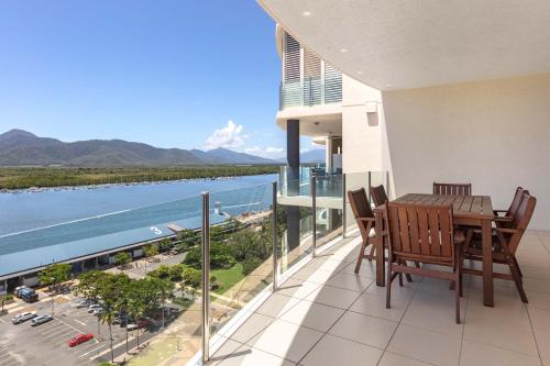 Piermonde Apartments Cairns