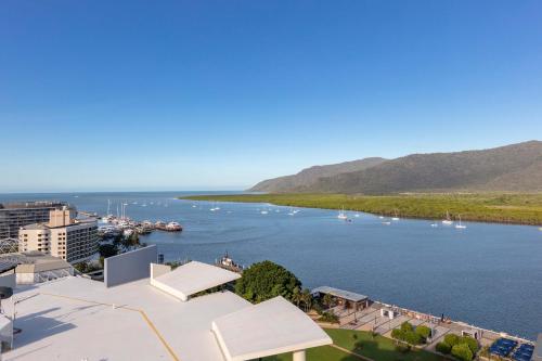 Piermonde Apartments Cairns