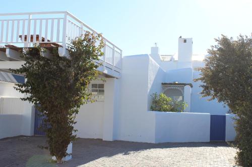 Phoenix 2, Paternoster