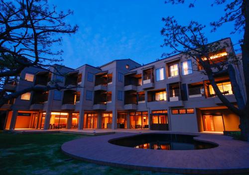 Awaji Hamarikyu Takumi - Accommodation - Minamiawaji