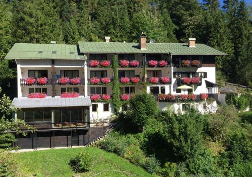 Gästehaus Lärchenhang - Mittenwald