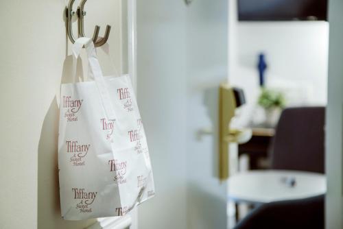 Hotel Tiffany - image 10