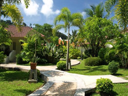 Baan Khaolak Resort